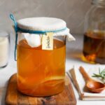 delizioso-barattolo-di-kombucha-ancora-in-vita_23-2150252176